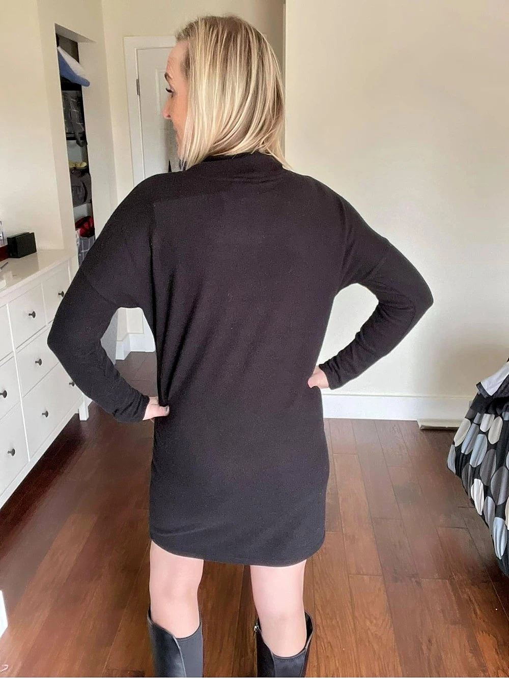 Relaxed Turtleneck/Cowl Neck Black Mini Dress - Picture 4 of 7